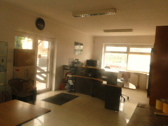 Ładny lokal pod każdą działalność 64 m2