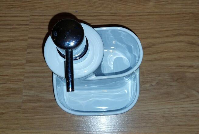 Dozownik do płynu do mycia naczyń