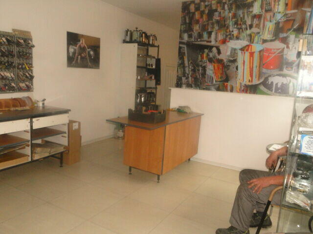 Ładny lokal pod każdą działalność 64 m2