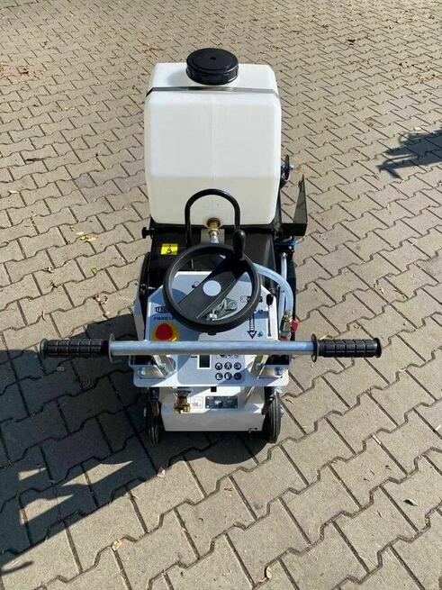 Przecinarka jezdna drogowa spalinowa TYROLIT FSG513