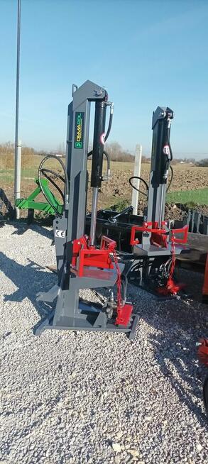 Łuparka do drewna do drzewa na TUZ pionowa