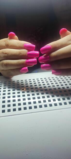 Wykonam paznokcie hybrydowe oraz przedłużane