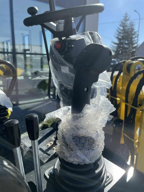 Gunter Grossmann nowa Koparko - ładowarka GG06LX