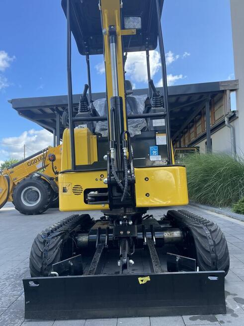 GG1100J Koparka 1 tonowa od Gunter Grossmann, skrętne ramię