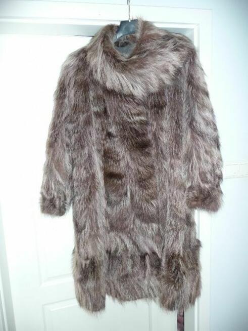 Sprzedam nowe futro z jenotów