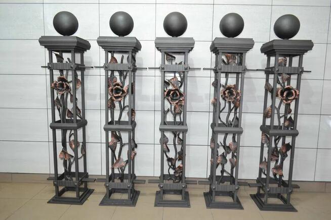 Kowalstwo, brama kuta, bramy kute, słup, słupek, słupki,