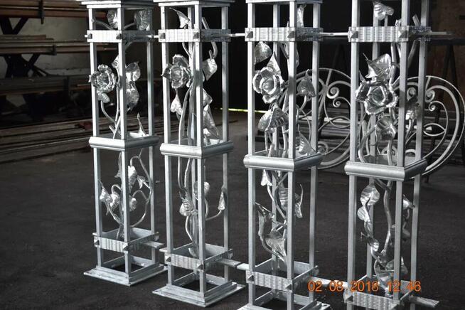 Kowalstwo, brama kuta, bramy kute, słup, słupek, słupki,