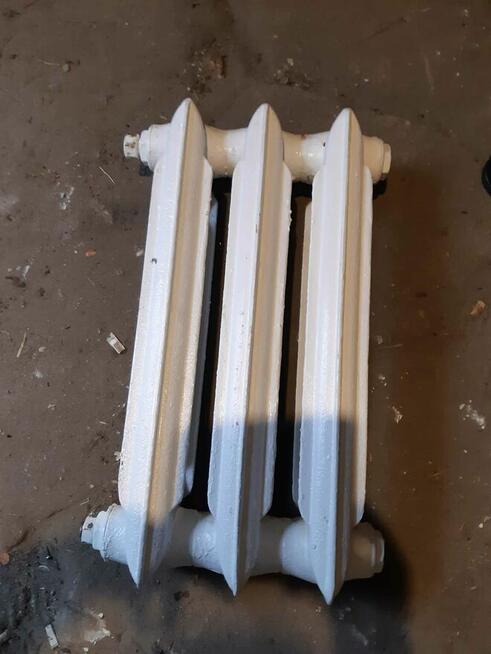 Komplet 3 Grzejników CO Żeliwnych z Demontażu. POLECAM.