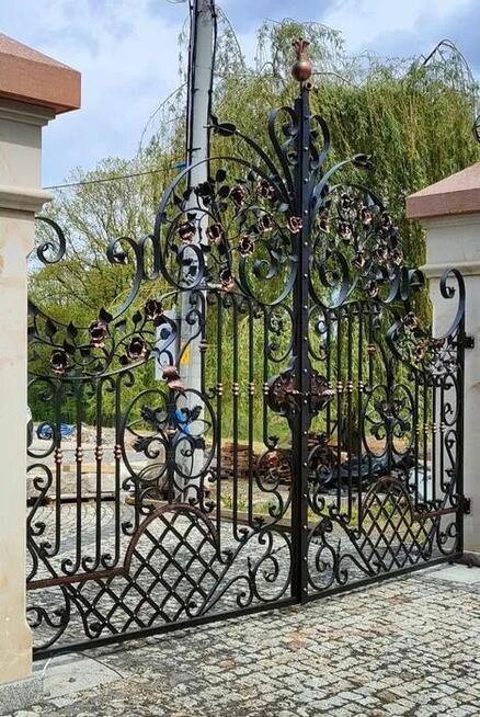 Brama Kuta, bramy kute, ogrodzenia kute, Kowalstwo artystyczne