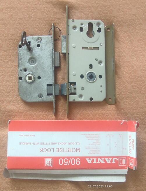 WYPPRZEDAŻ PRZEDMIOTÓW rożnych na działki i do warsztatów...