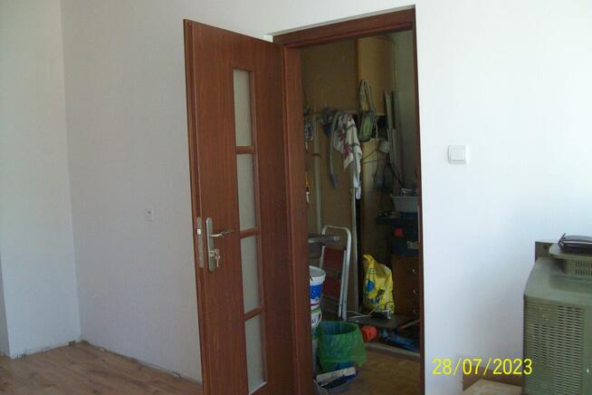 Mieszkanie do remontu 33m kw BOGUSZOW -GORCE -CENTRUM
