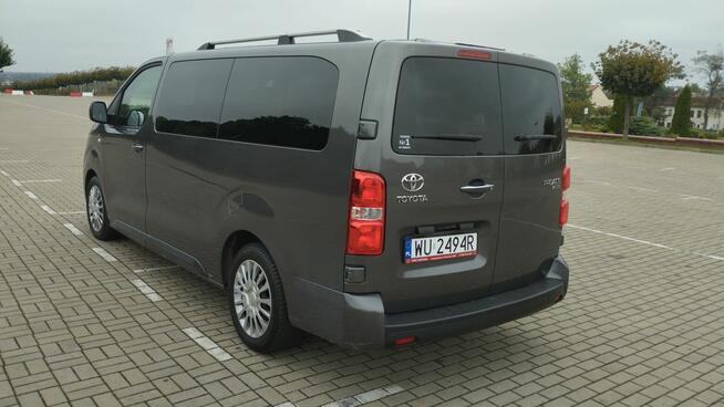 Wynajem busa z Kierowcą, transport busem 9 osobowym