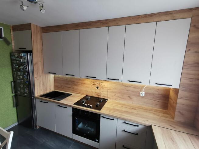 Zatrudnię stolarza/montera meblowego