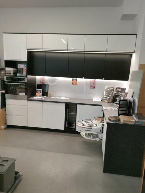 Meble na wymiar ! KUCHNIE, SZAFY, MEBLE ŁAZIENKOWE