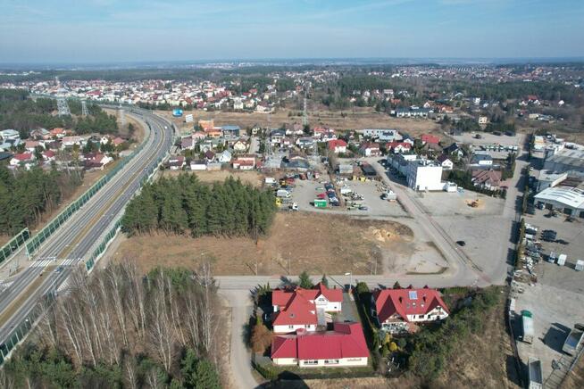 Duża działka pod zabudowę usługową i mieszkaniową.