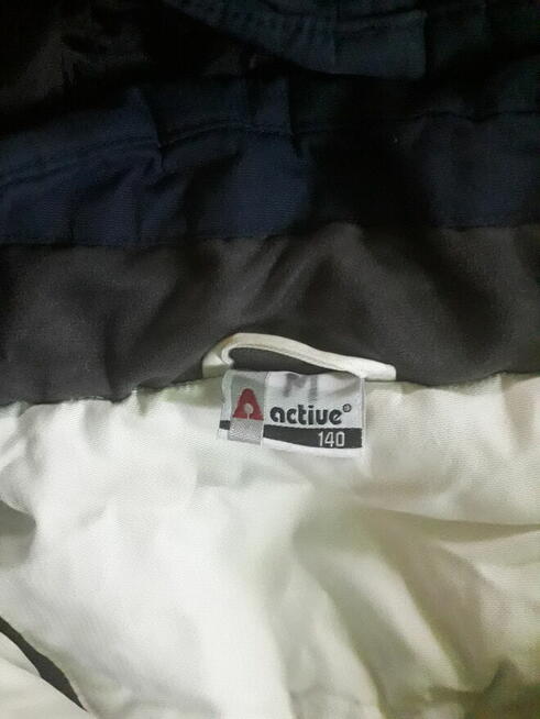 Kurtka zimowa na 140 cm nowa