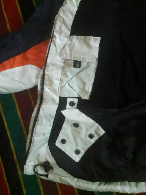 Kurtka zimowa na 140 cm nowa