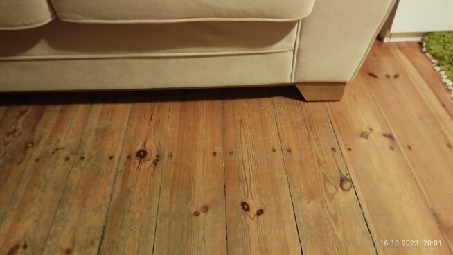 Sofa, kanapa dwuosobowa , nie rozkładana.