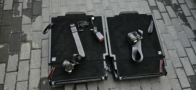 Zafira C 3 III rzad Foteli Fotel Pasy Zapinka Półka Schowek