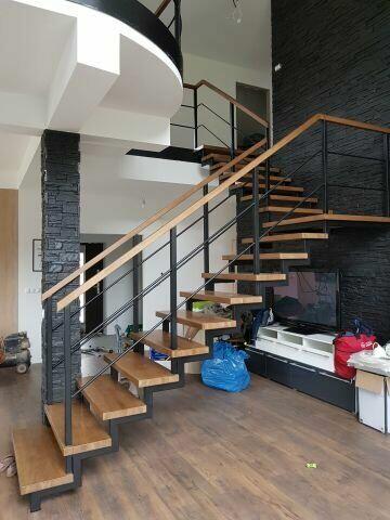 Drzwi, okna, schody drewniane - Stolarz