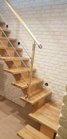 Drzwi, okna, schody drewniane - Stolarz