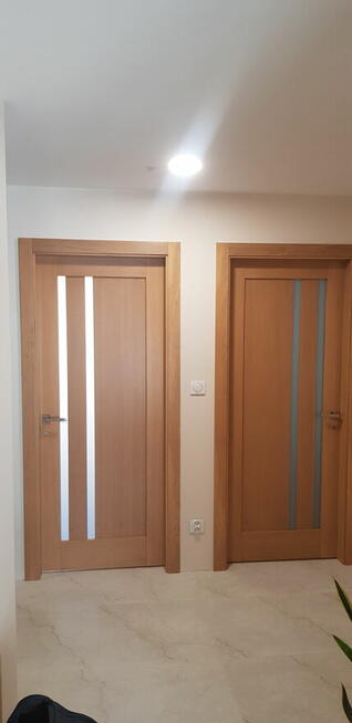 Drzwi, okna, schody drewniane - Stolarz