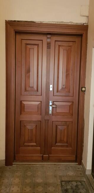 Drzwi, okna, schody drewniane - Stolarz