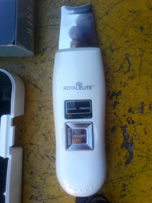 Aparat do peelingu kawitacyjnego, nowy, 80,00 zł.