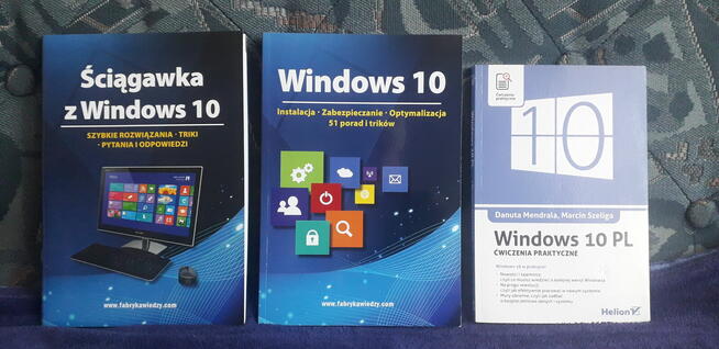 Książki Windows 10 + płyty CD