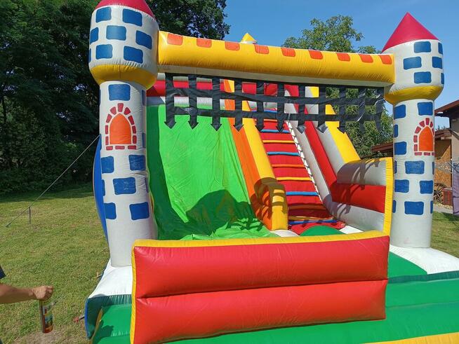 Zjeżdżalnia zamek skakaniec