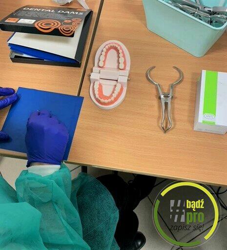 Asystentka stomatologiczna - Policealna Szkoła Medyczna