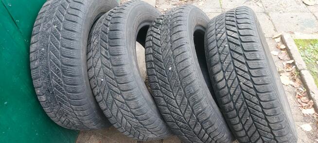 Sprzedam używane opony zimowe