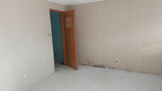 hala z pomieszczeniem biurowym Będzin