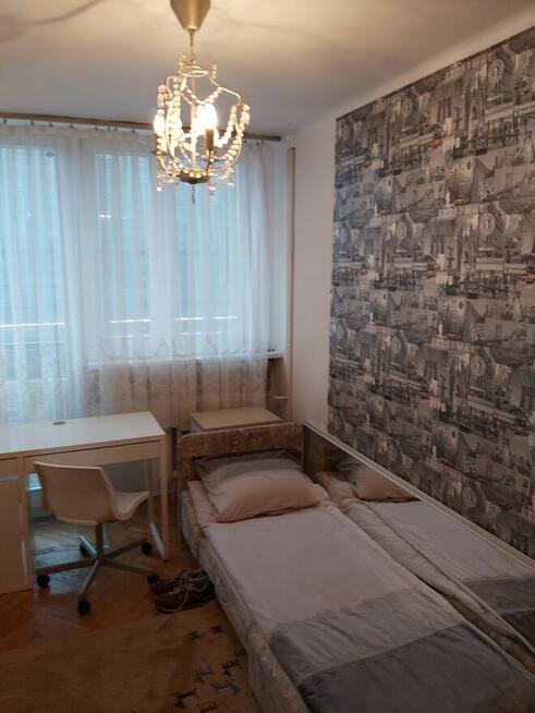 Pokój w Centrum Warszawy. Rondo ONZ