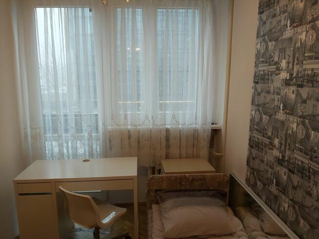 Pokój w Centrum Warszawy. Rondo ONZ