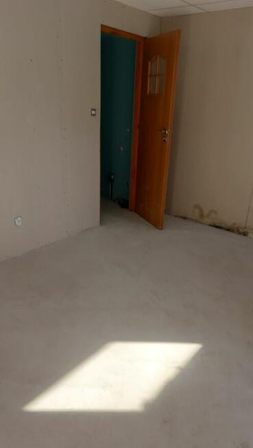 hala z pomieszczeniem biurowym Będzin