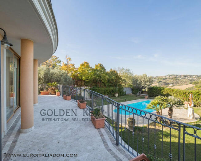 Elegancka i nowoczesna willa w pobliżu plaż Morza Adriatycki