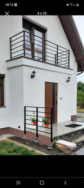 Schody stalowe wewnętrzne I zewnętrzne barierki, balustrady