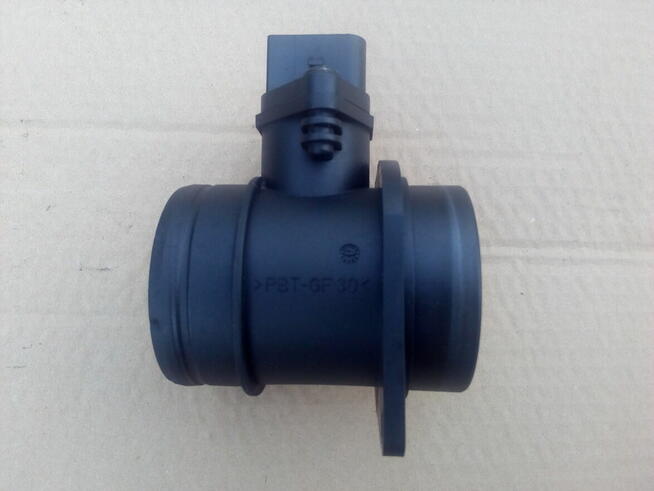 Przepływomierz 1.4 1.9TDI Golf V Jetta V Passat B6 Touran I