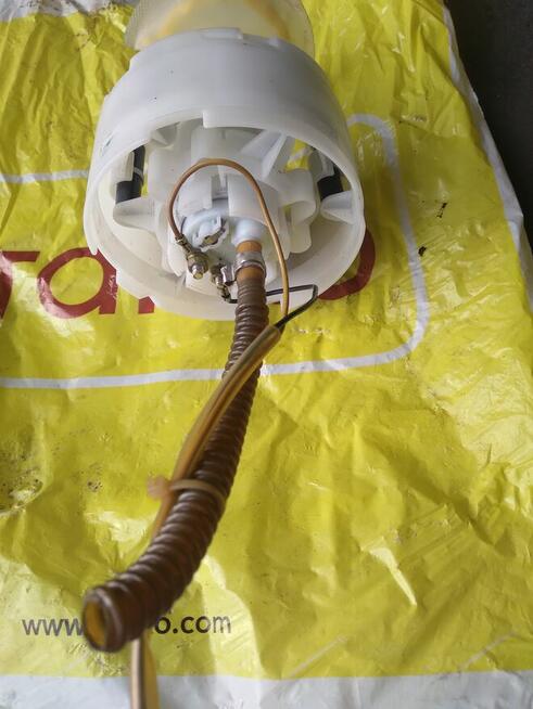 pompa paliwa audi a 4 1800 benzyna sprawna cena 150 zł