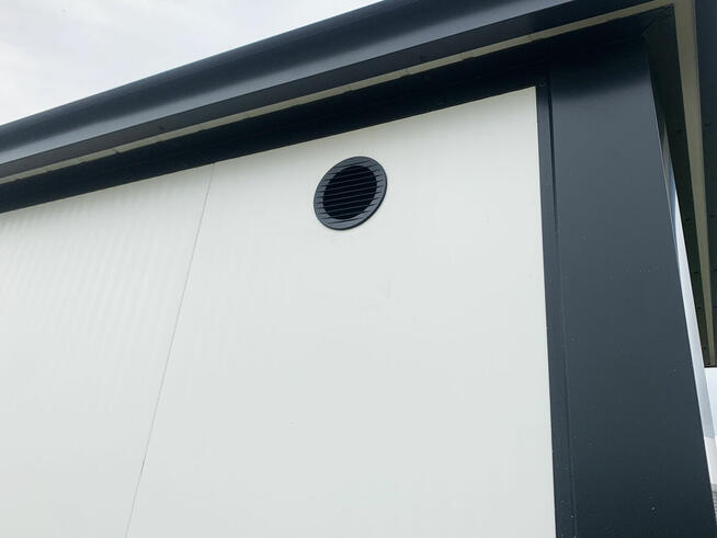 Pawilon z płyty kontenery biurowe budowlane portiernie