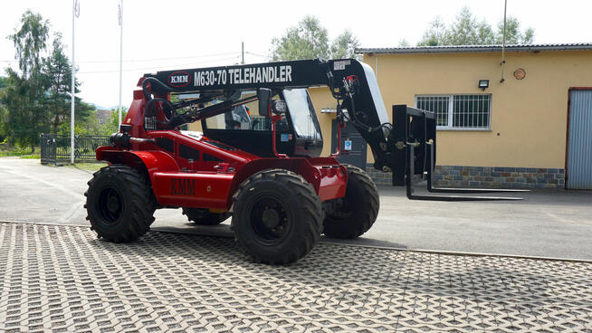 Nowa ładowarka teleskopowa KMM M735