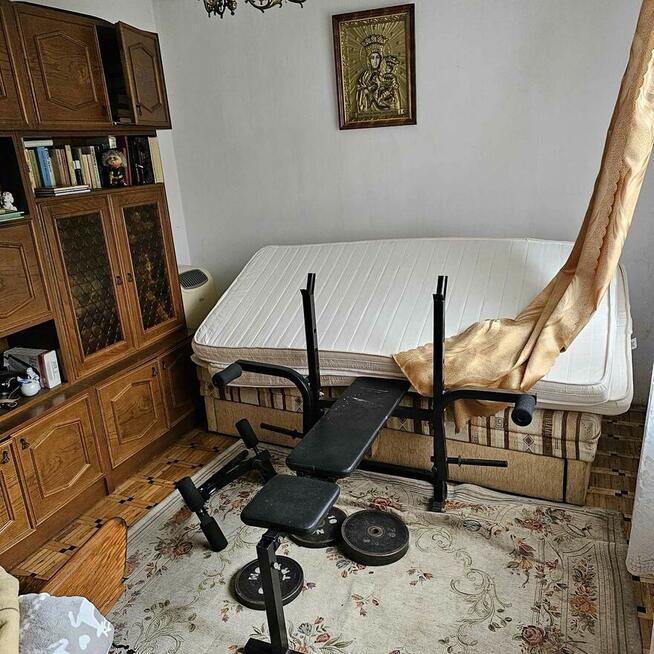 Przestronny dom na sprzedaż w malowniczej Roczyny