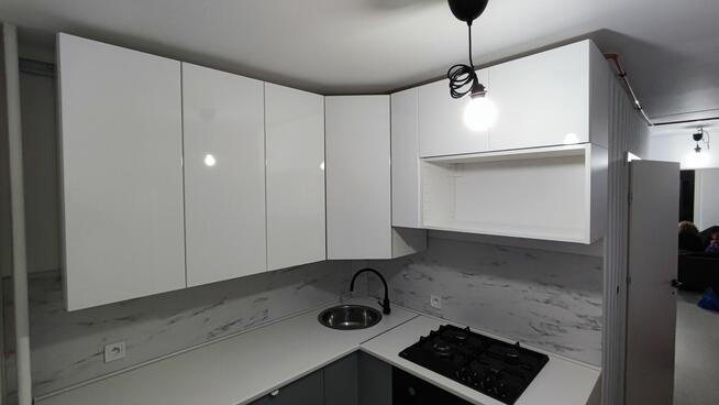 Montaż skręcanie składanie mebli Katowice i okolice