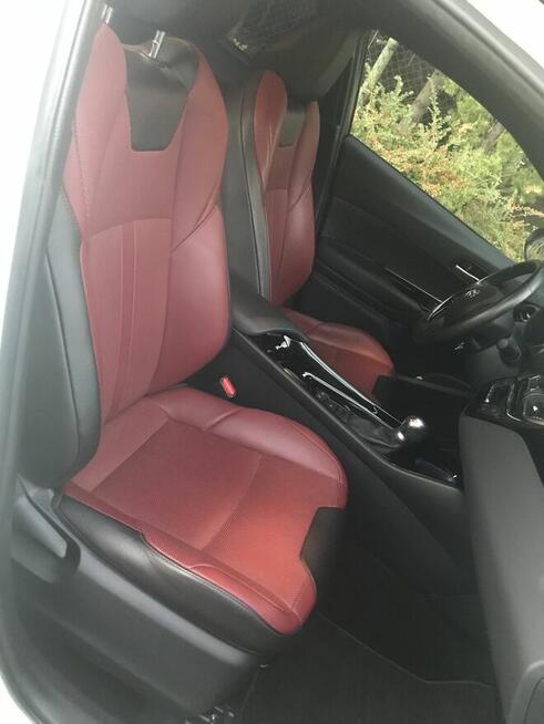 TOYOTA CHR 1.8 Hybrid Selection 122 KM SUV Biała Perła