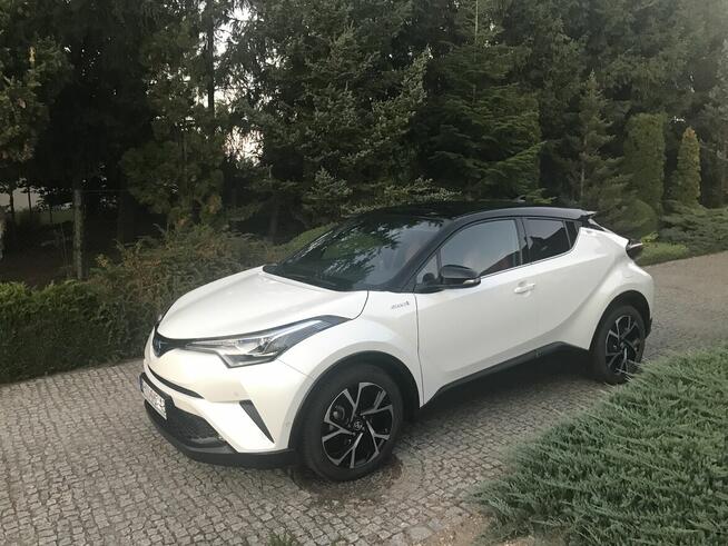 TOYOTA CHR 1.8 Hybrid Selection 122 KM SUV Biała Perła