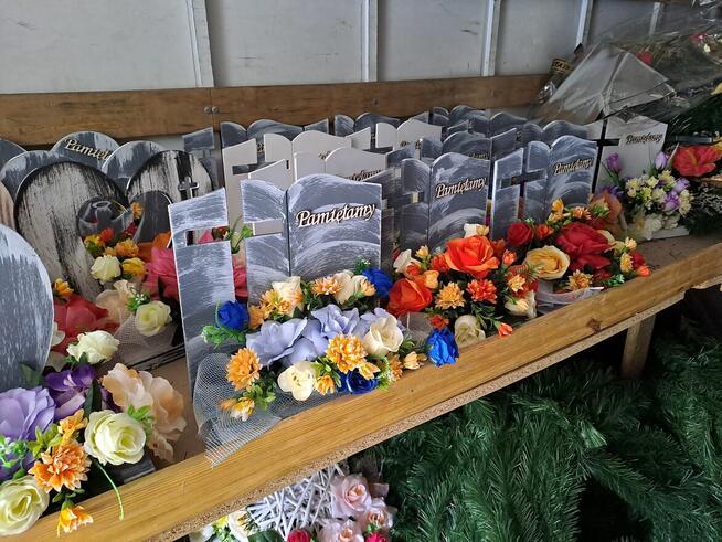 kompozycje wiązanka świąteczna na grób stroik cmentarz