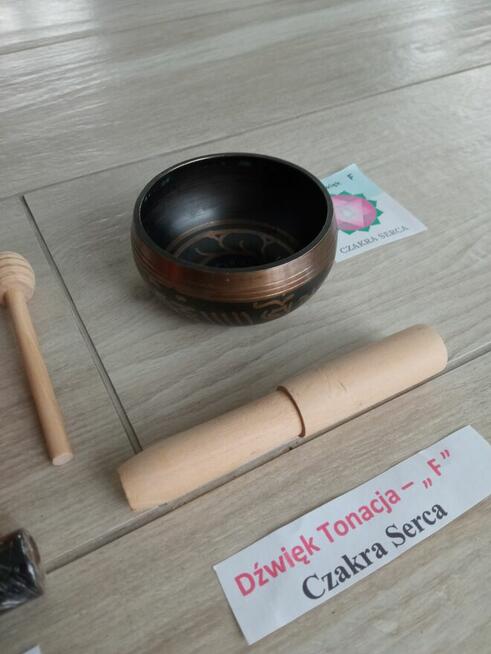 Misy Tybetańskie Dźwięk Tonacja - Czakra Gardła i Serca