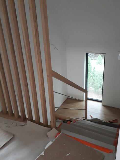 Stopnie schody trepy drewniane na beton