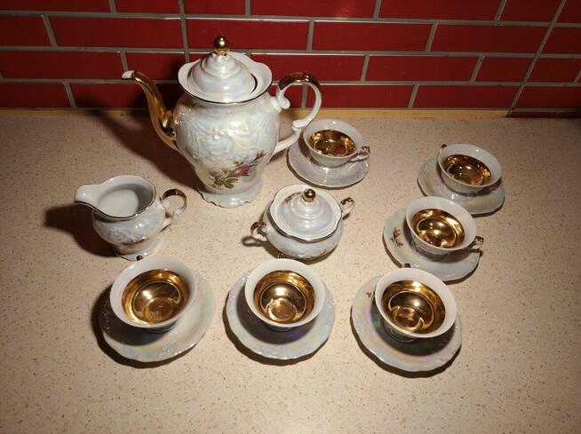 Zestaw kawowy porcelana Wawel oraz Wałbrzych.